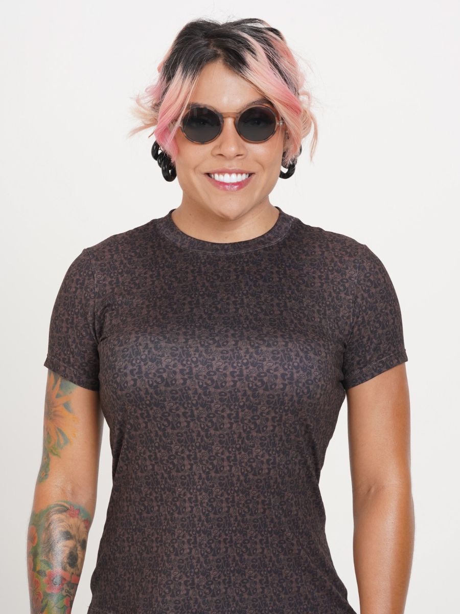 Camiseta Cuello Redondo Felina