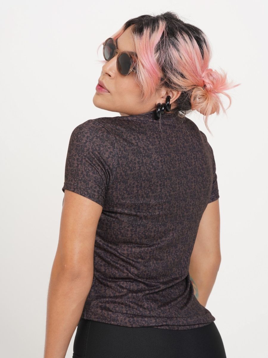 Camiseta Cuello Redondo Felina